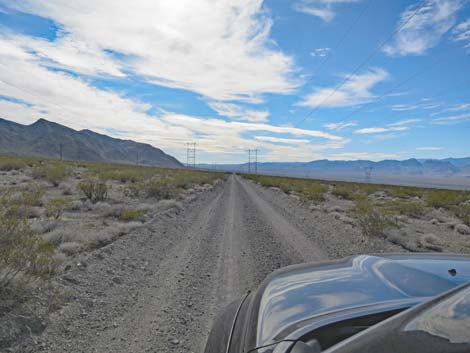 Keyhole Canyon Road