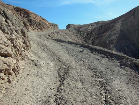 Golden Canyon to Zabriskie Point Trail