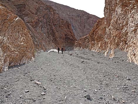 Mosaic Canyon