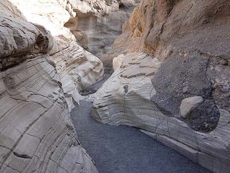 Mosaic Canyon