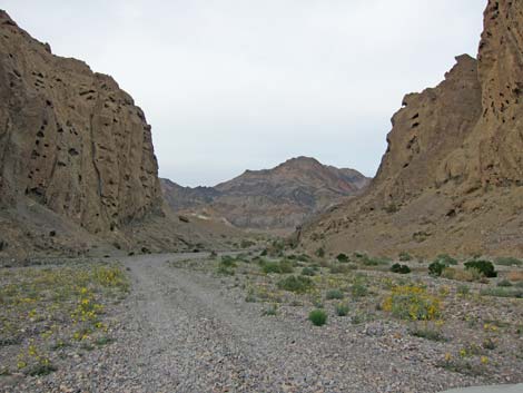 Hole in the Wall Road