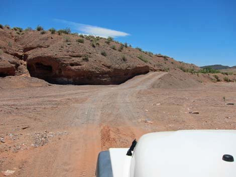 Anniversary Narrows Trailhead