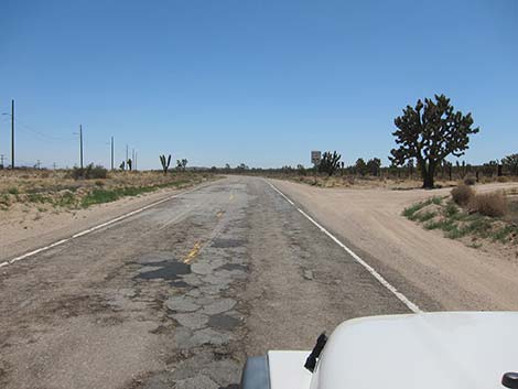 Kelso-Cima Road