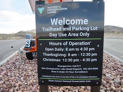 Petroglyph Canyon Trailhead