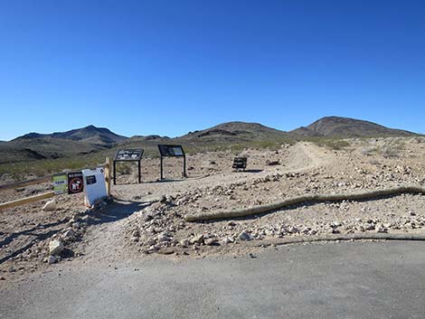 Petroglyph Canyon Trail